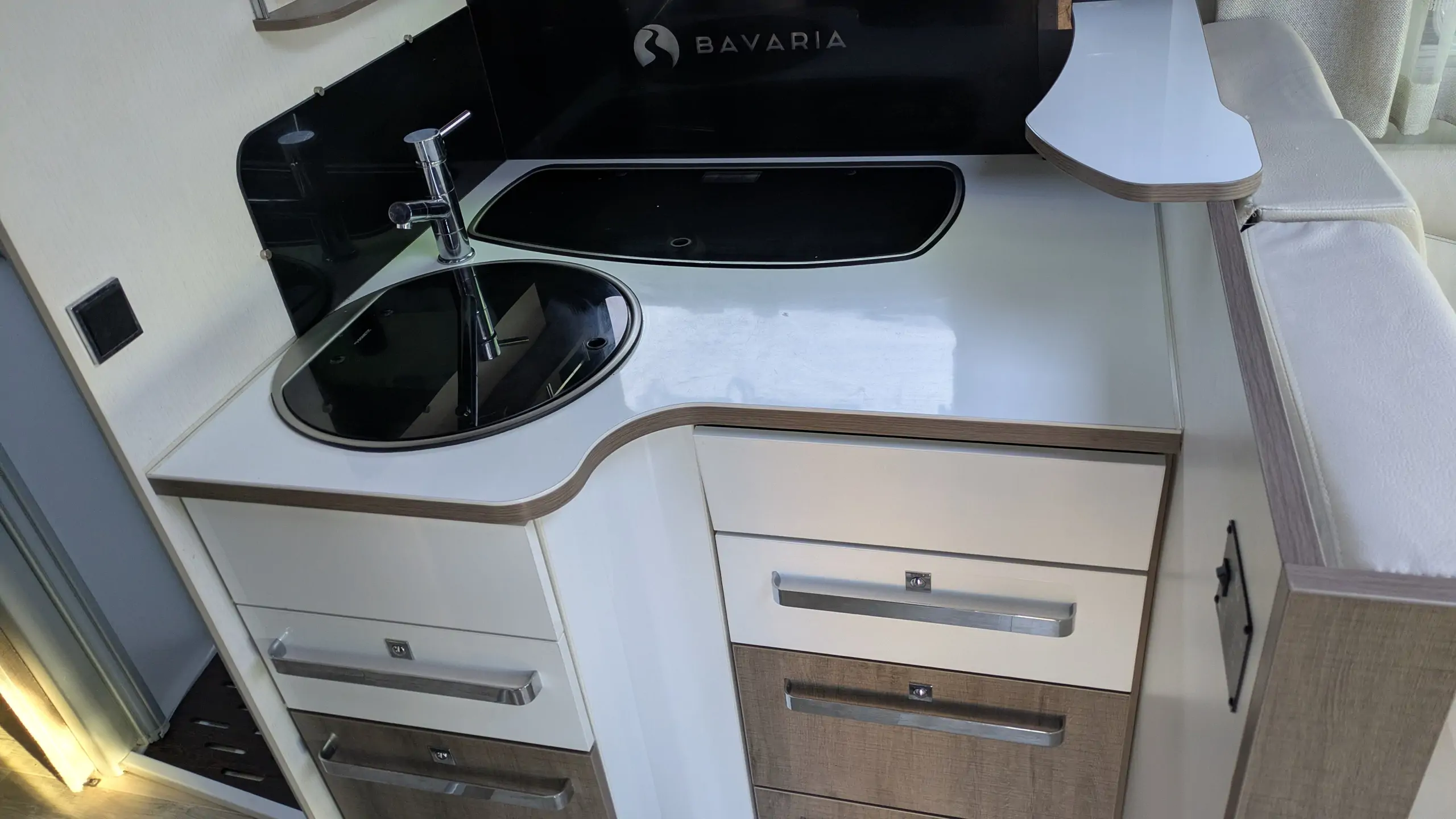 Image  BAVARIA INITIAL I741FC ALLURE integral